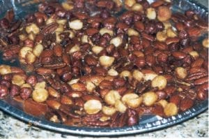 Sweet & spicy mixed nuts