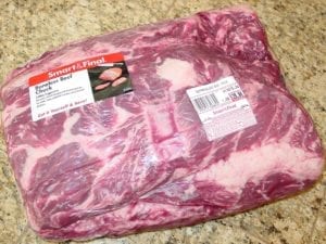 Beef chuck roll in Cryovac