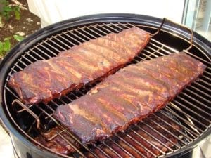 Spareribs halfway through cooking