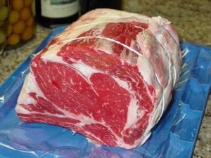 Three-rib, small-end beef rib roast