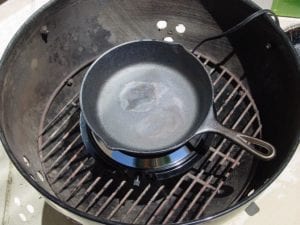 Skillet and hot plate inside WSM
