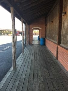 Kreuz Market front porch