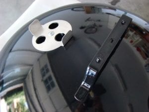 View of lid handle and vent damper