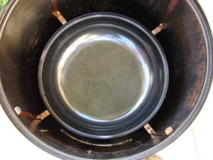 Water pan in middle cooking section