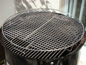 Flipped top cooking grate