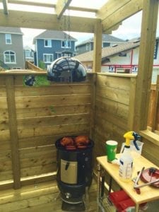 Hanging the lid on overhead hooks