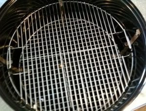 Second top cooking grate on new support brackets