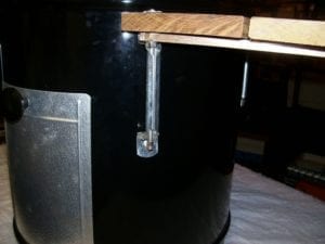 Close-up of work table/handle connection