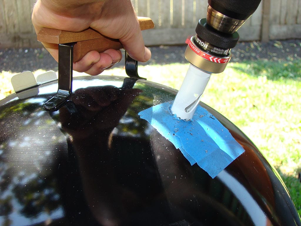 Quick Tip: Running Thermometer Probe Wires Under Lid of Weber Smokers - The  Virtual Weber Bullet 