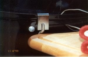 Support bracket close-up