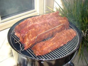 Front view of ribs in rib rack