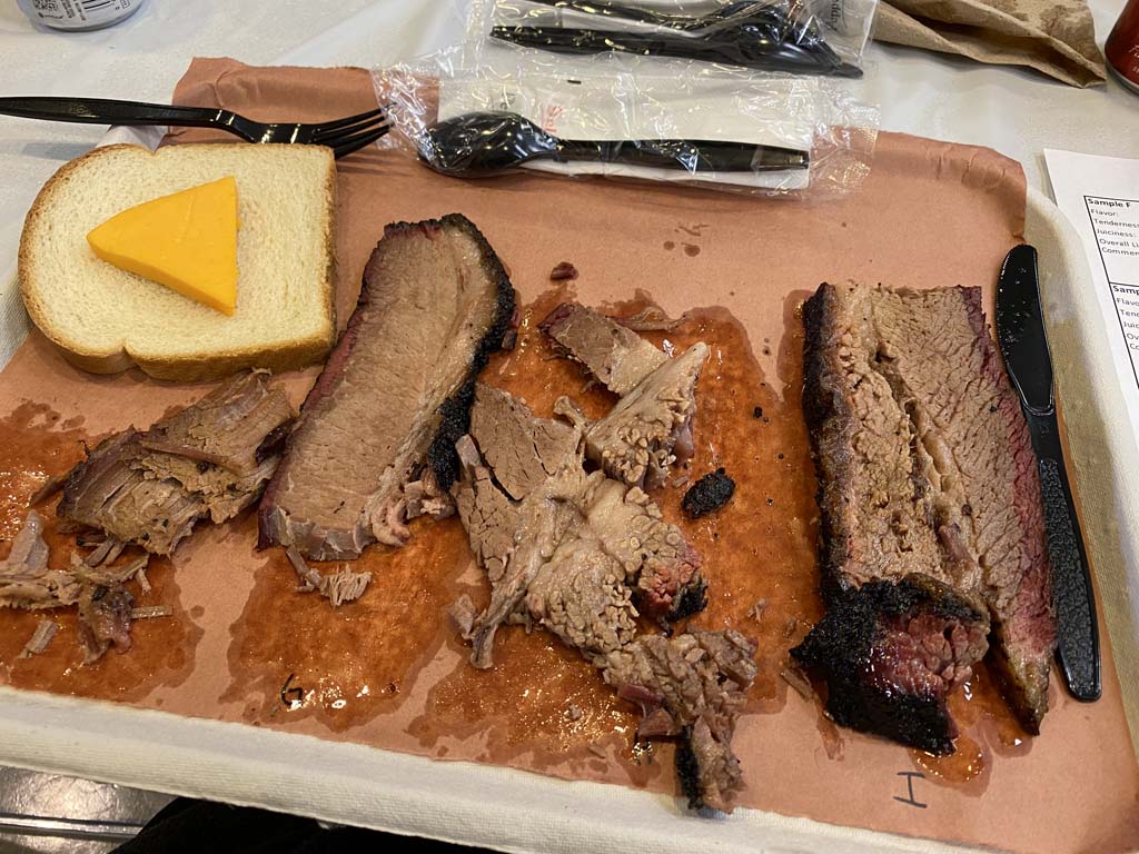 https://www.virtualweberbullet.com/wp-content/uploads/2020/02/camp-brisket-day-2-taste-test.jpg