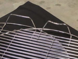 WSM 18.5" top grate (left), bottom grate (right)